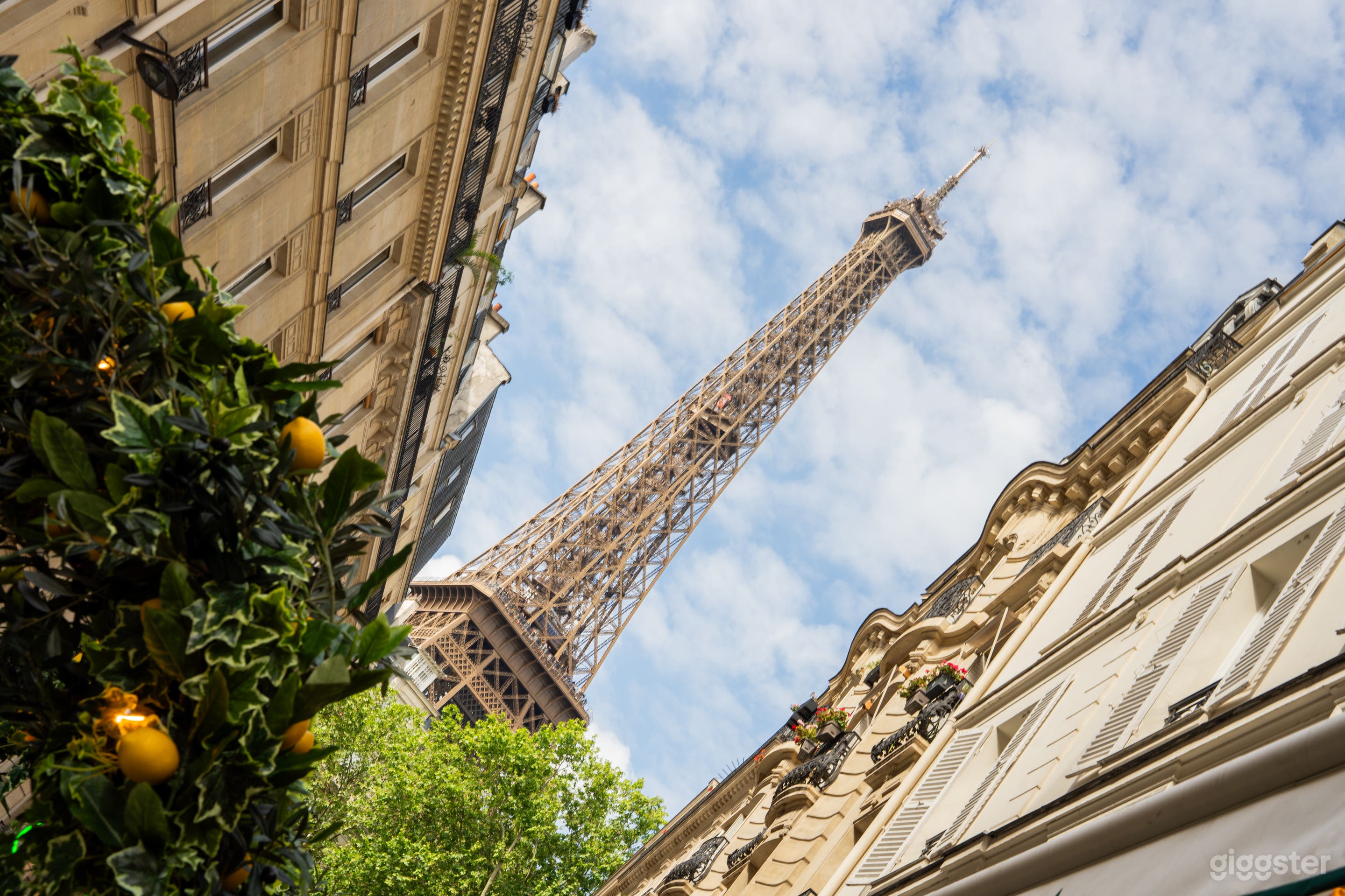 Photo de Restaurant italien avec vue imprenable sur la tour Eiffel 3