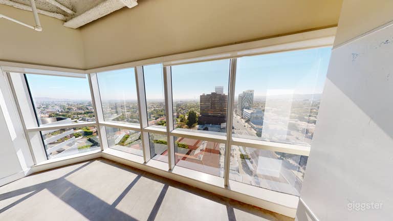 Office Space in West Hollywood (Modern and High) 