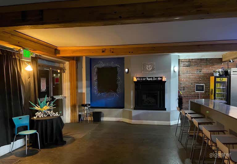  Front Room Event Space 