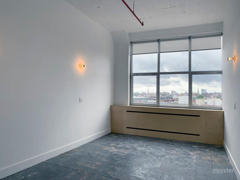  Studio 108 (Office Space) in Long Island 