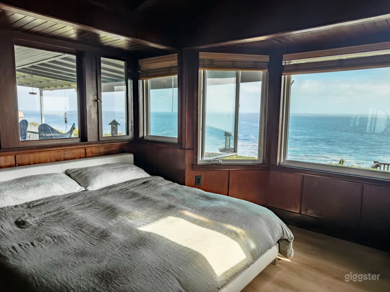  The Promontory on the Pacific with View of Catalina 