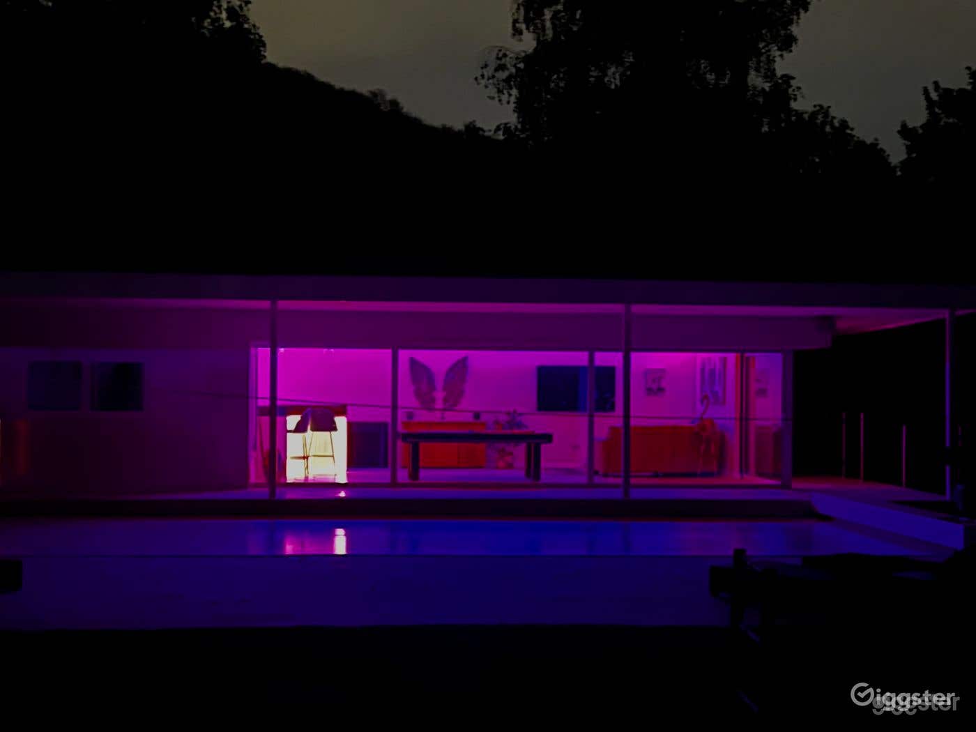 Sevenaoks Beautiful Pool Photo 3