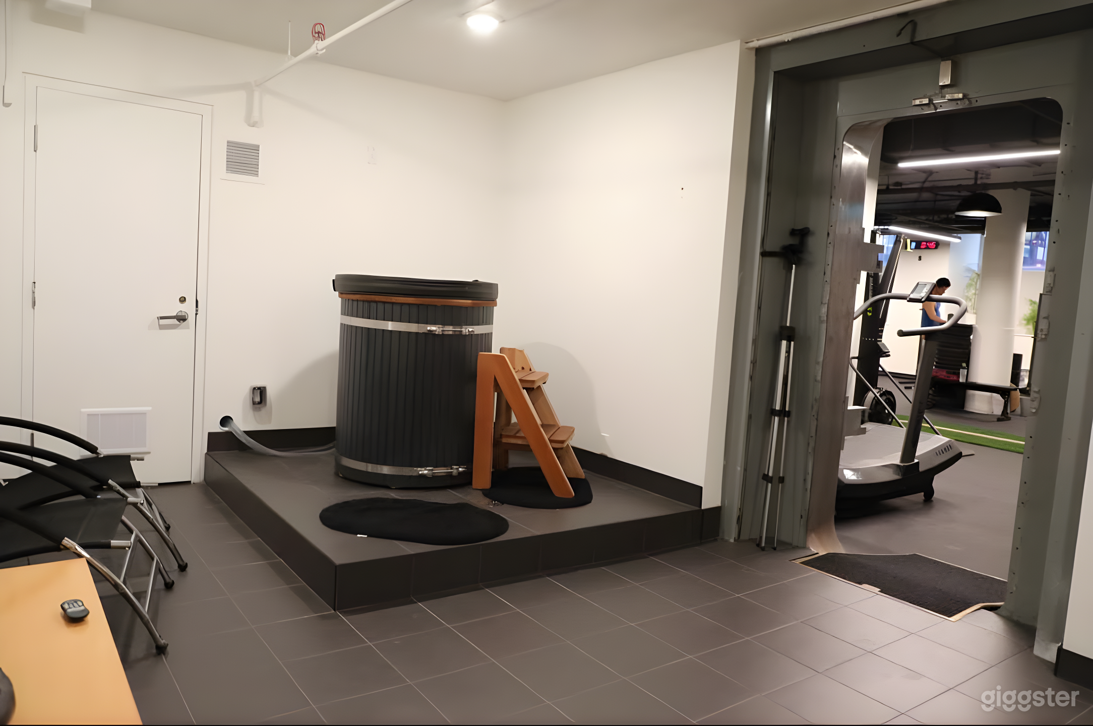 Wellness Space with Ice Bath &amp; Infrared Sauna Photo 2