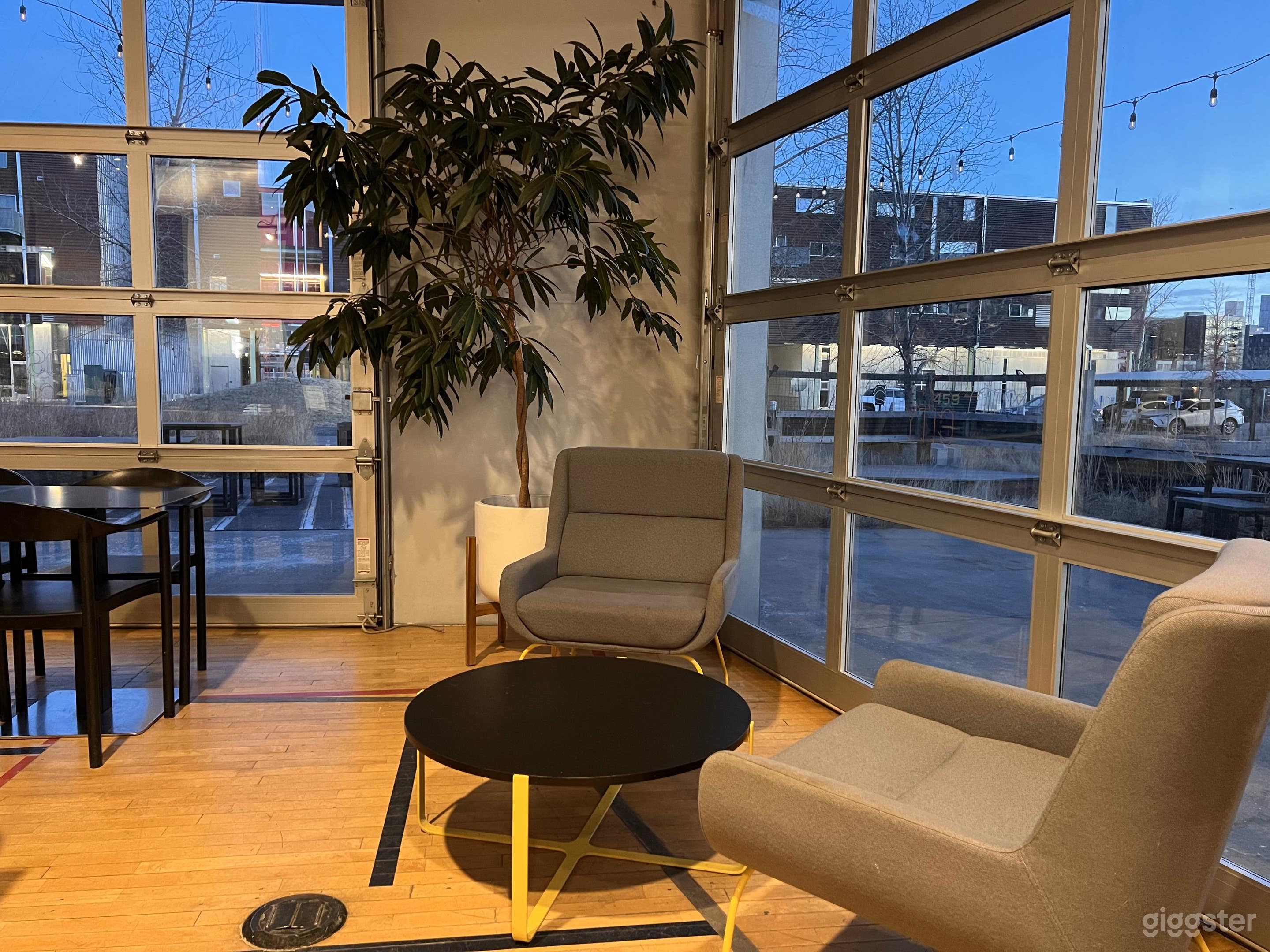 Zero Hour Cafe Photo 1