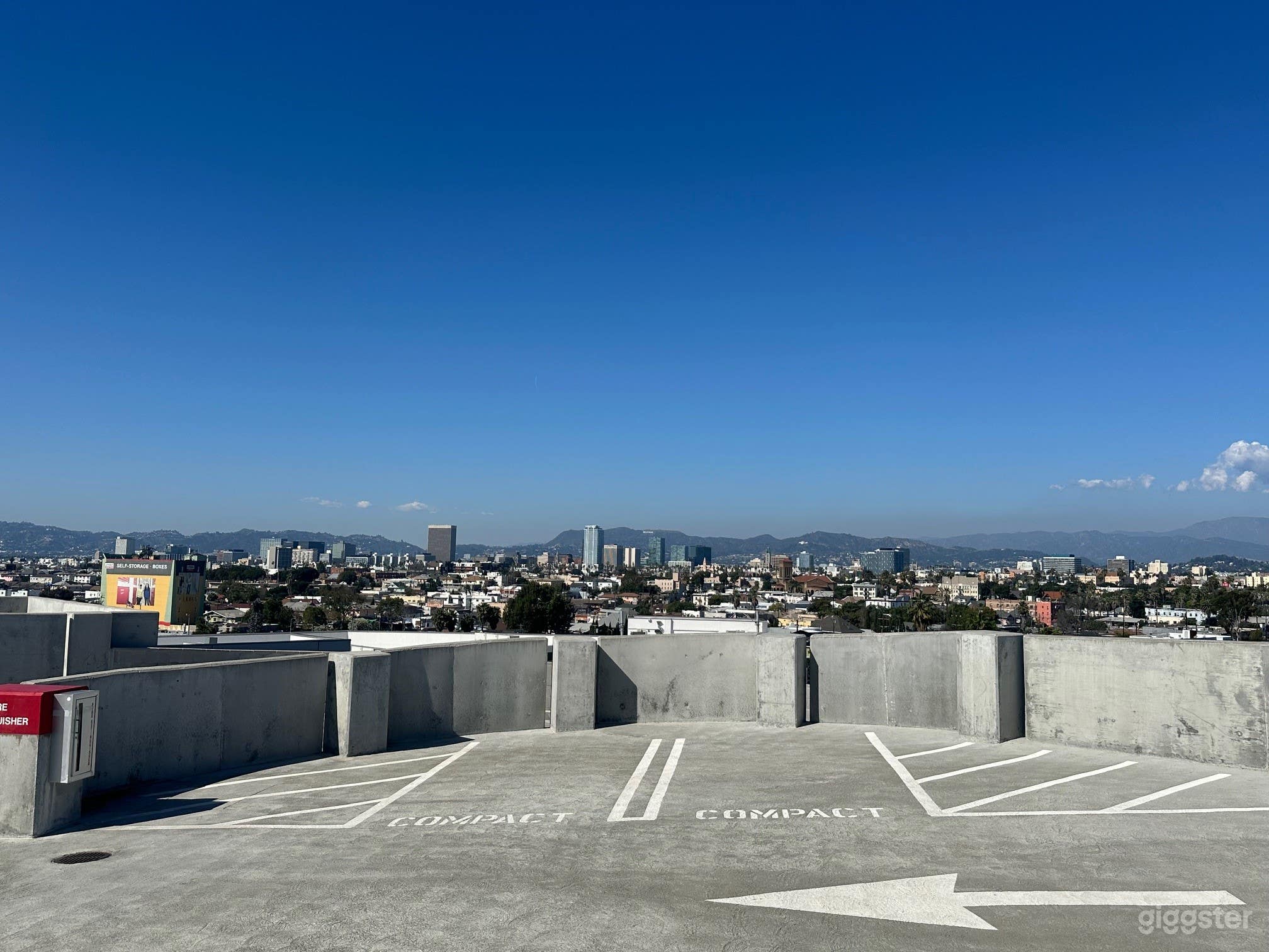 LA Rooftop Parking Structure w/ ENTIRE CITY VIEWS! Photo 3