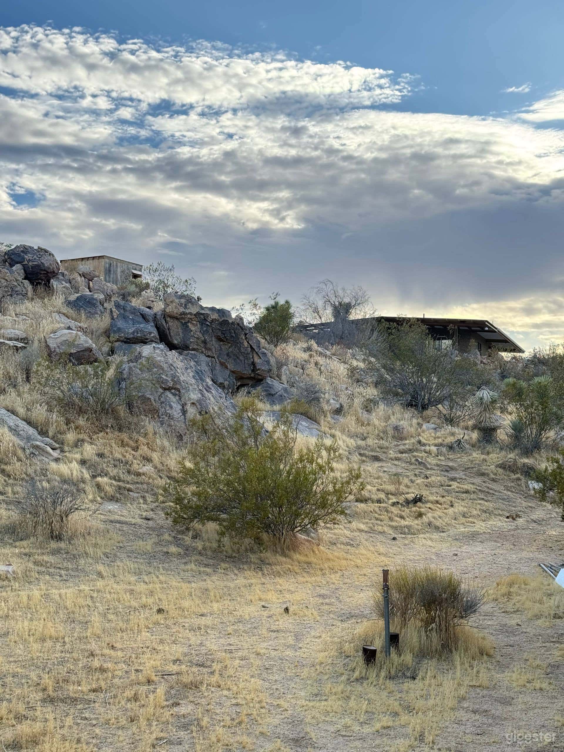 40-Acre Mojave Desert Ranch with Airstrip & Two Houses Photo 4