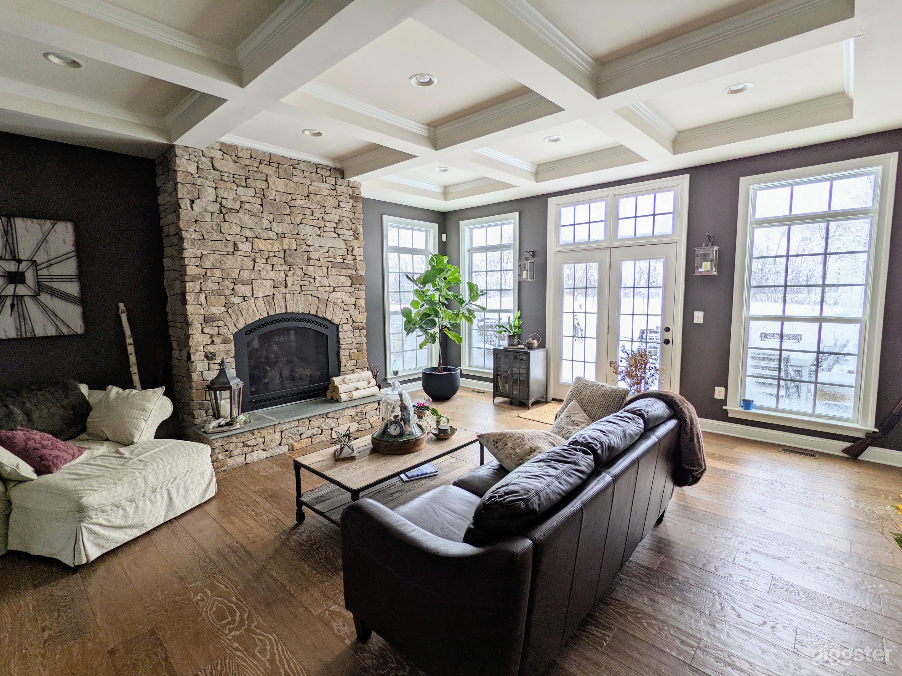 Large gorgeous colonial in Northern Virginia  Photo 3