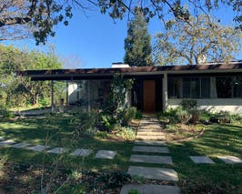  Midcentury Nature Home 