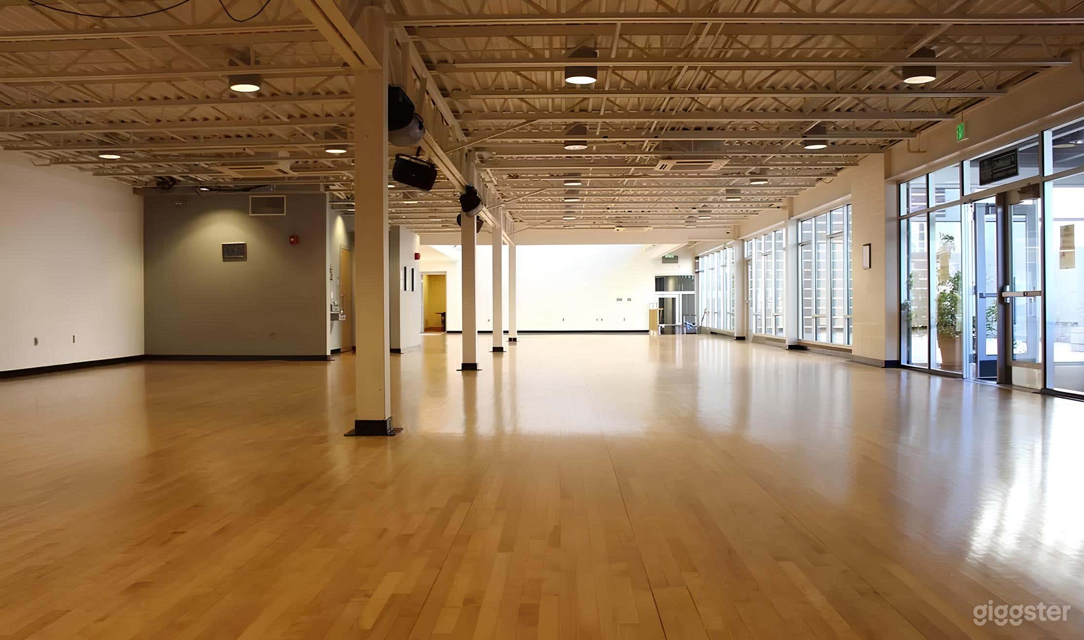 Community Room &amp; Courtyard Rental Photo 3