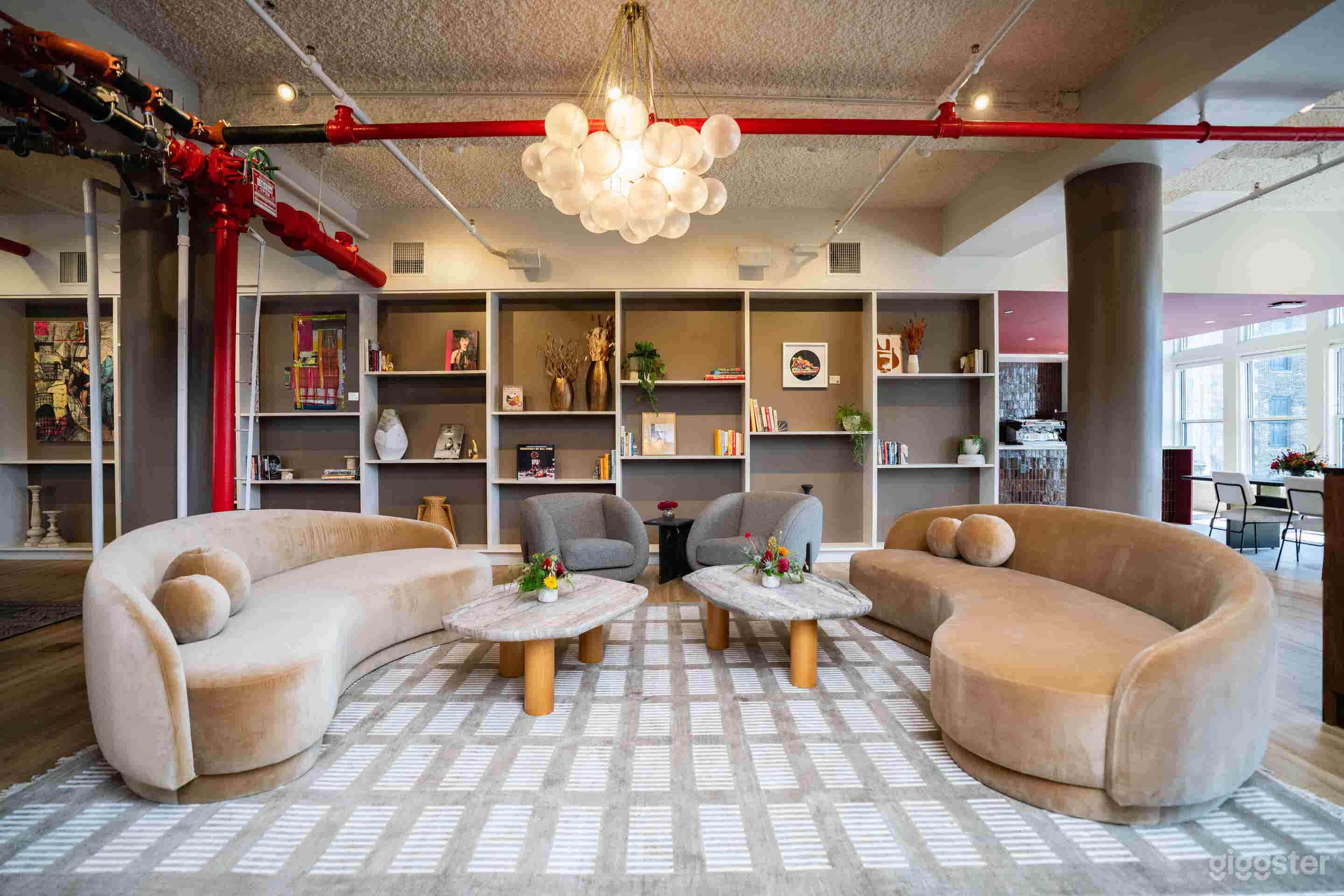 Bright Skyline Penthouse for Events Photo 2