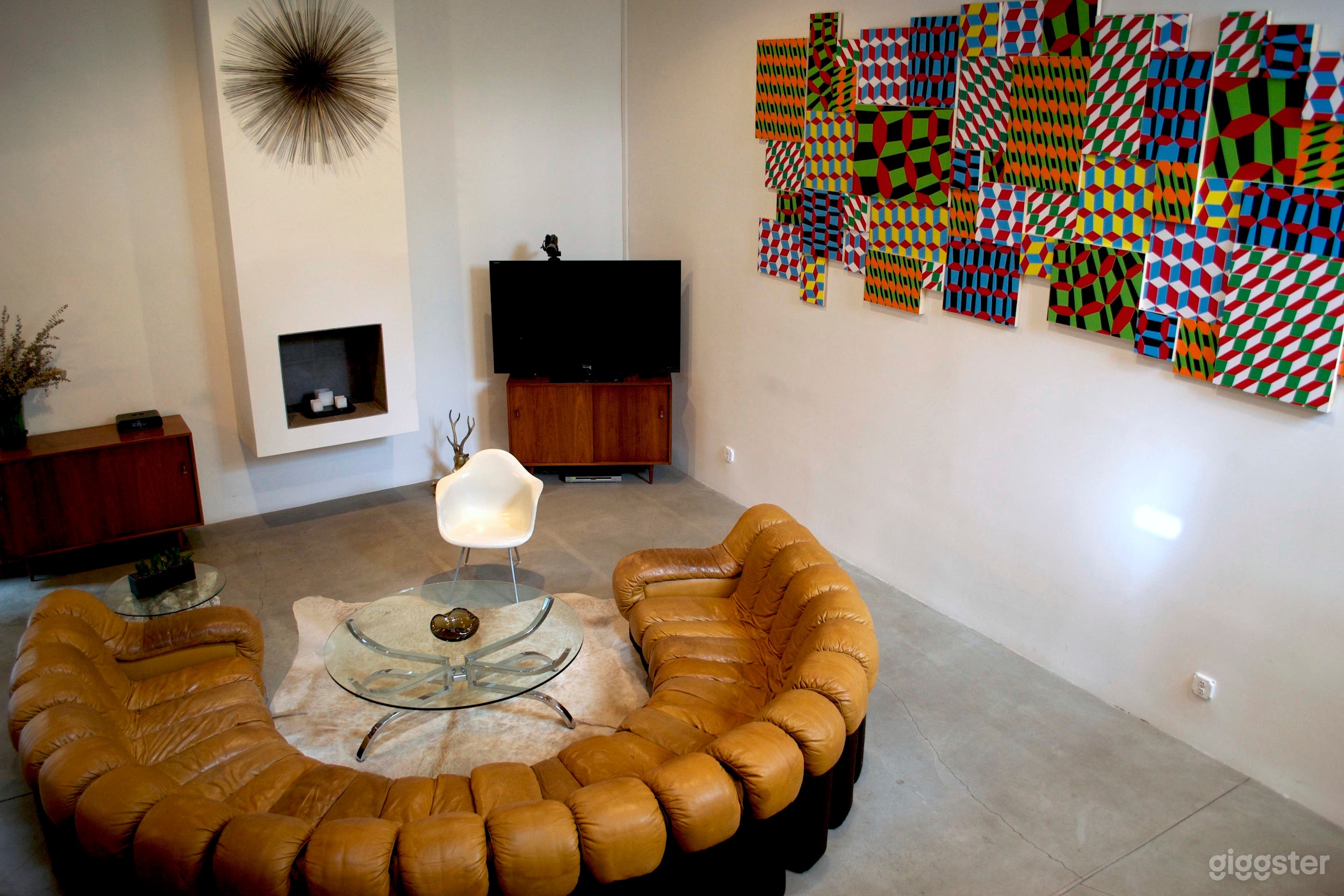 Large Modern Venice Loft Space Photo 4