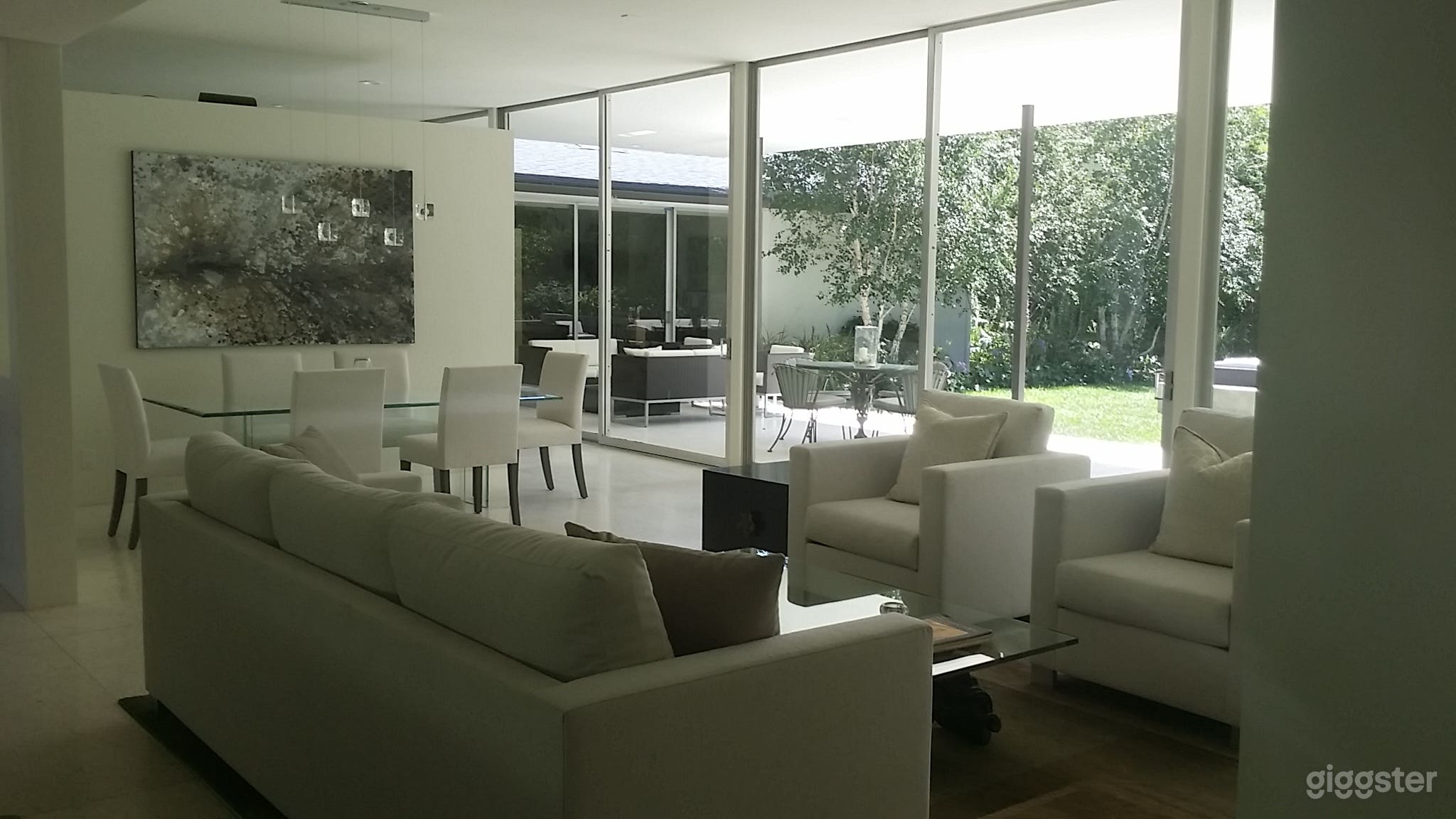 Modern Sherman Oaks - 262 Photo 2