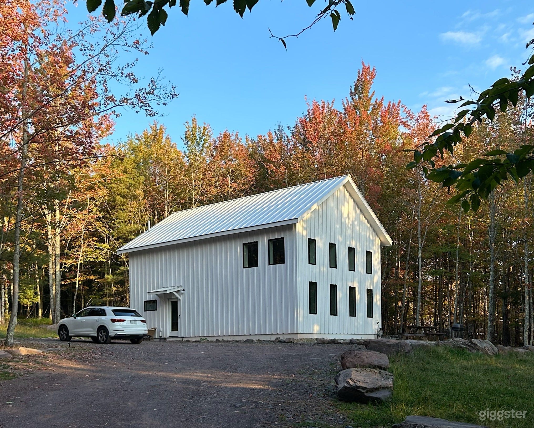 Architect-Designed Cabin in the Woods Photo 1