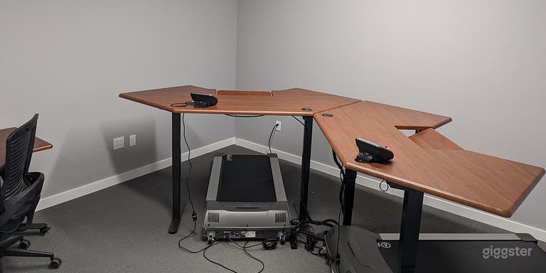  Northrop Private Office 