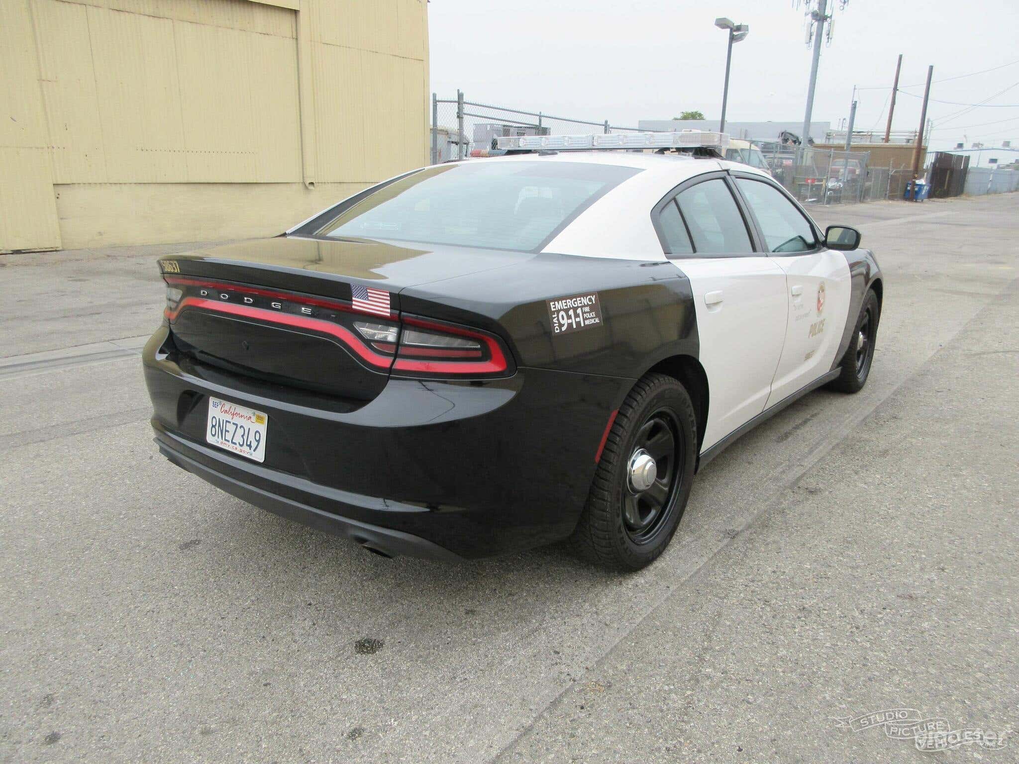 Dodge Charger Police Car | Studio Picture Vehicles Photo 3