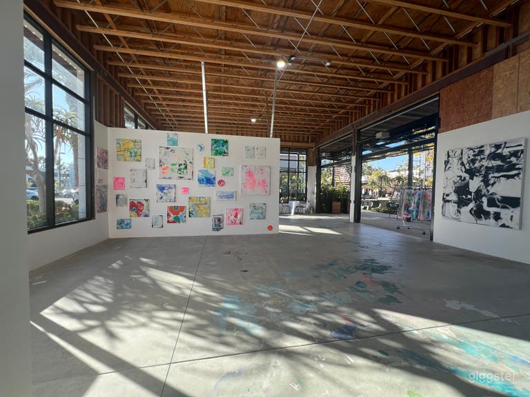  Industrial Art Gallery with Huge Windows  