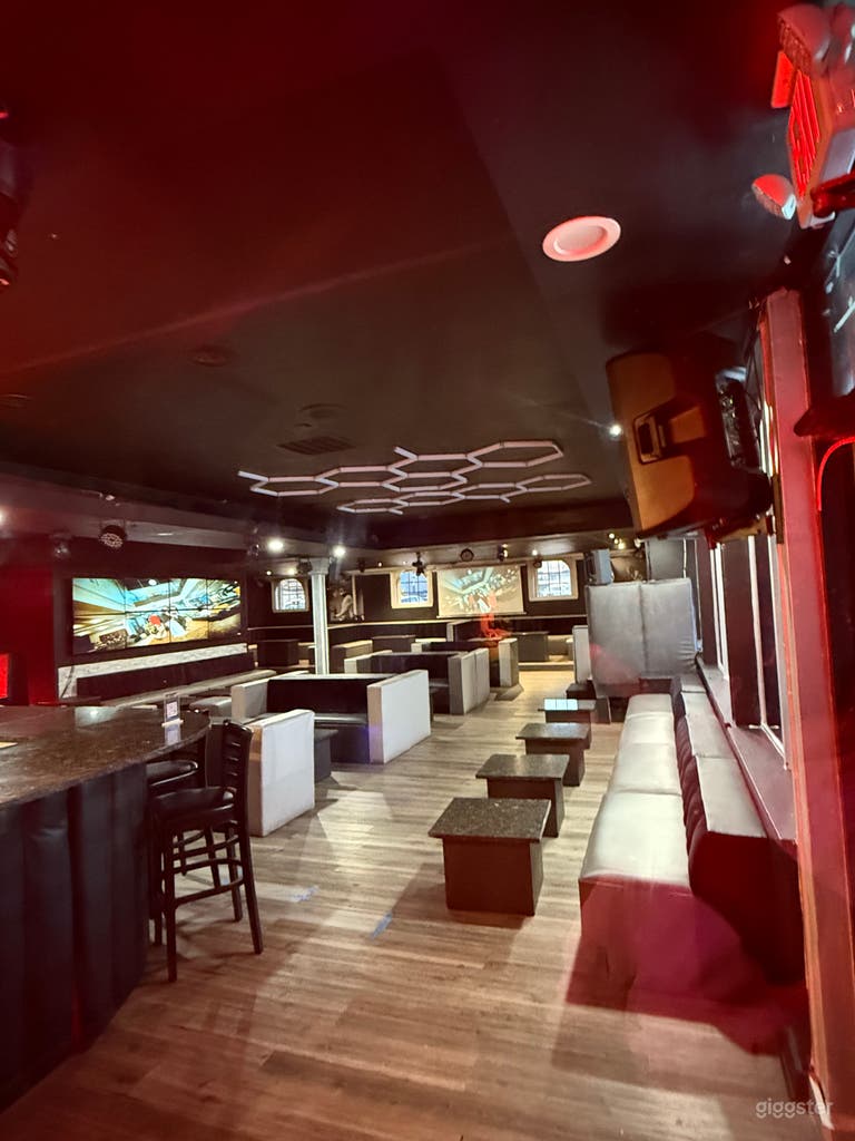  Stylish Afro-Caribbean Lounge 