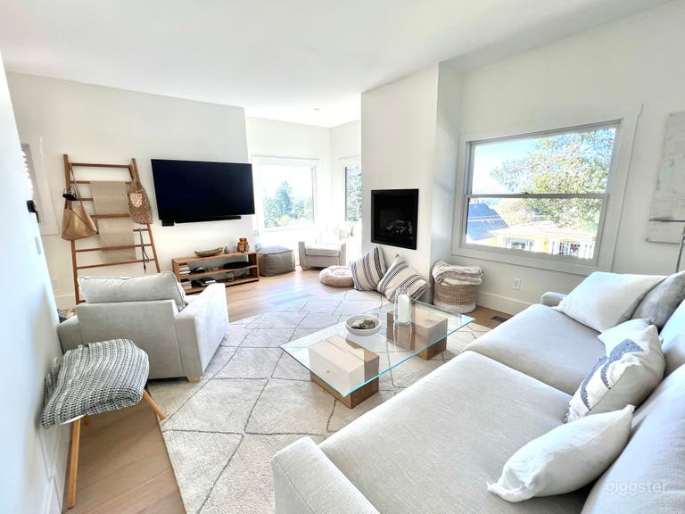  North Berkeley's Photogenic House 