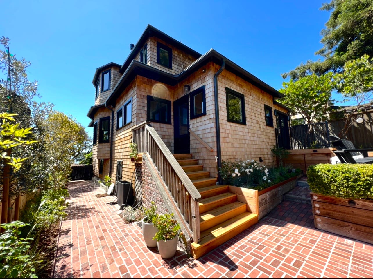 North Berkeley's Photogenic House Photo 1