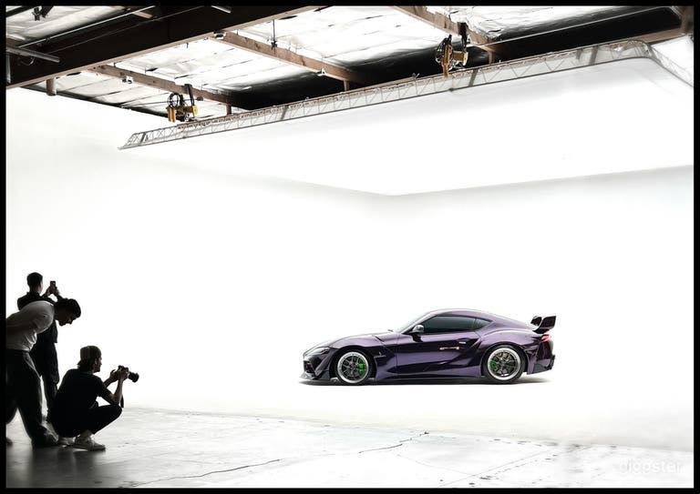  Yes, you can shoot cars here. 