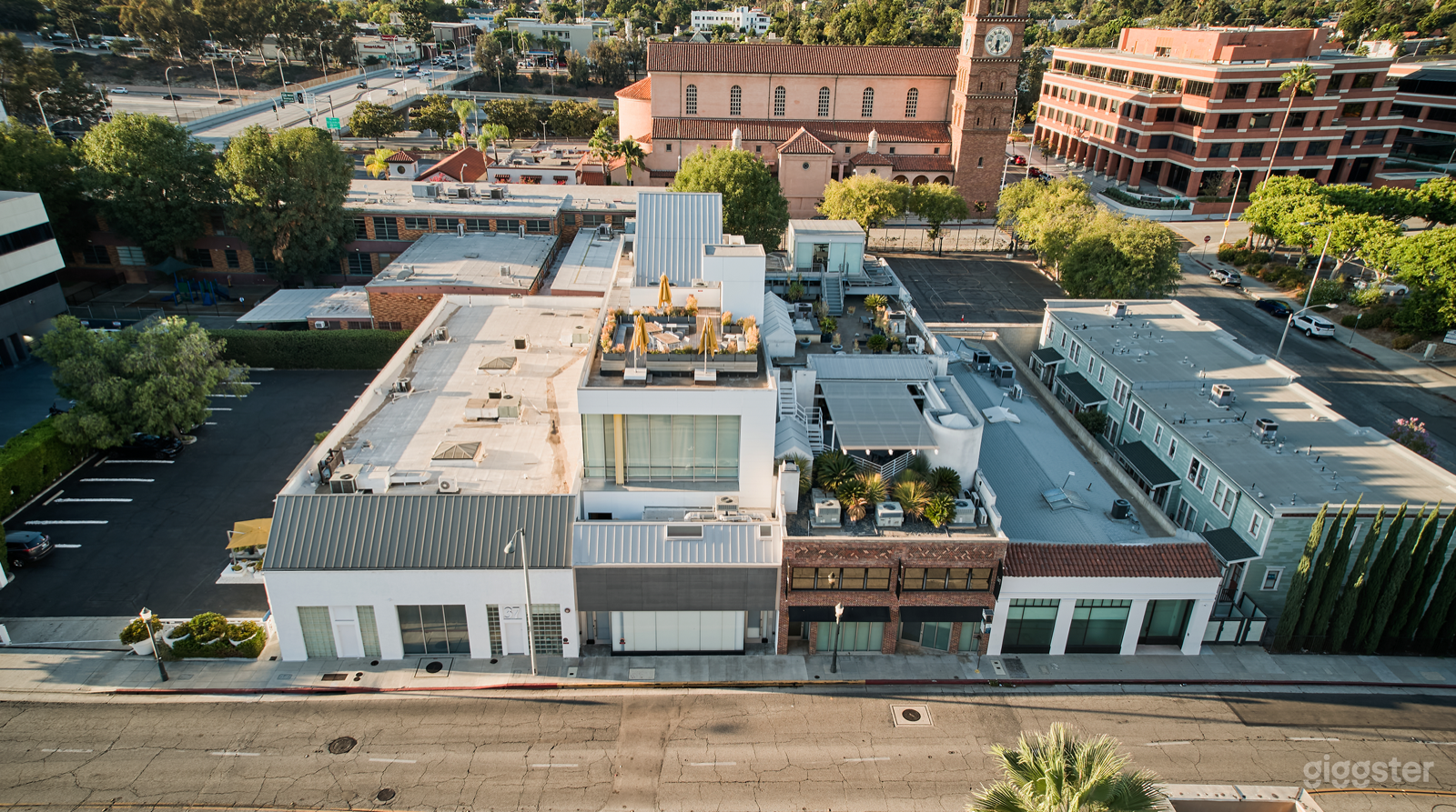 Full-Service Production Campus in Central Pasadena Photo 3