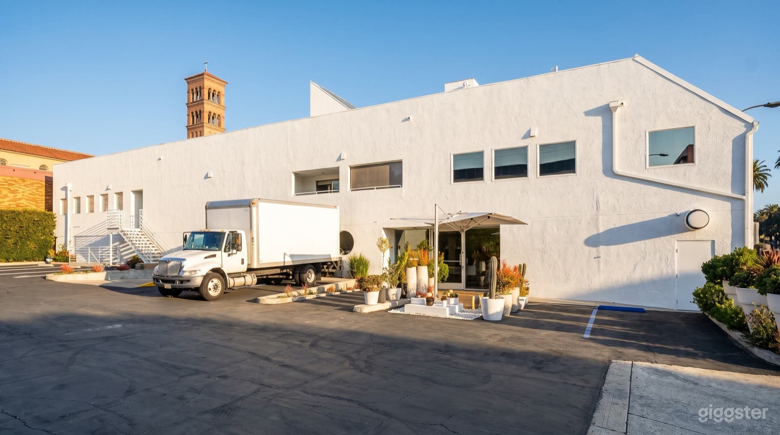 Full-Service Production Campus in Central Pasadena Photo 4