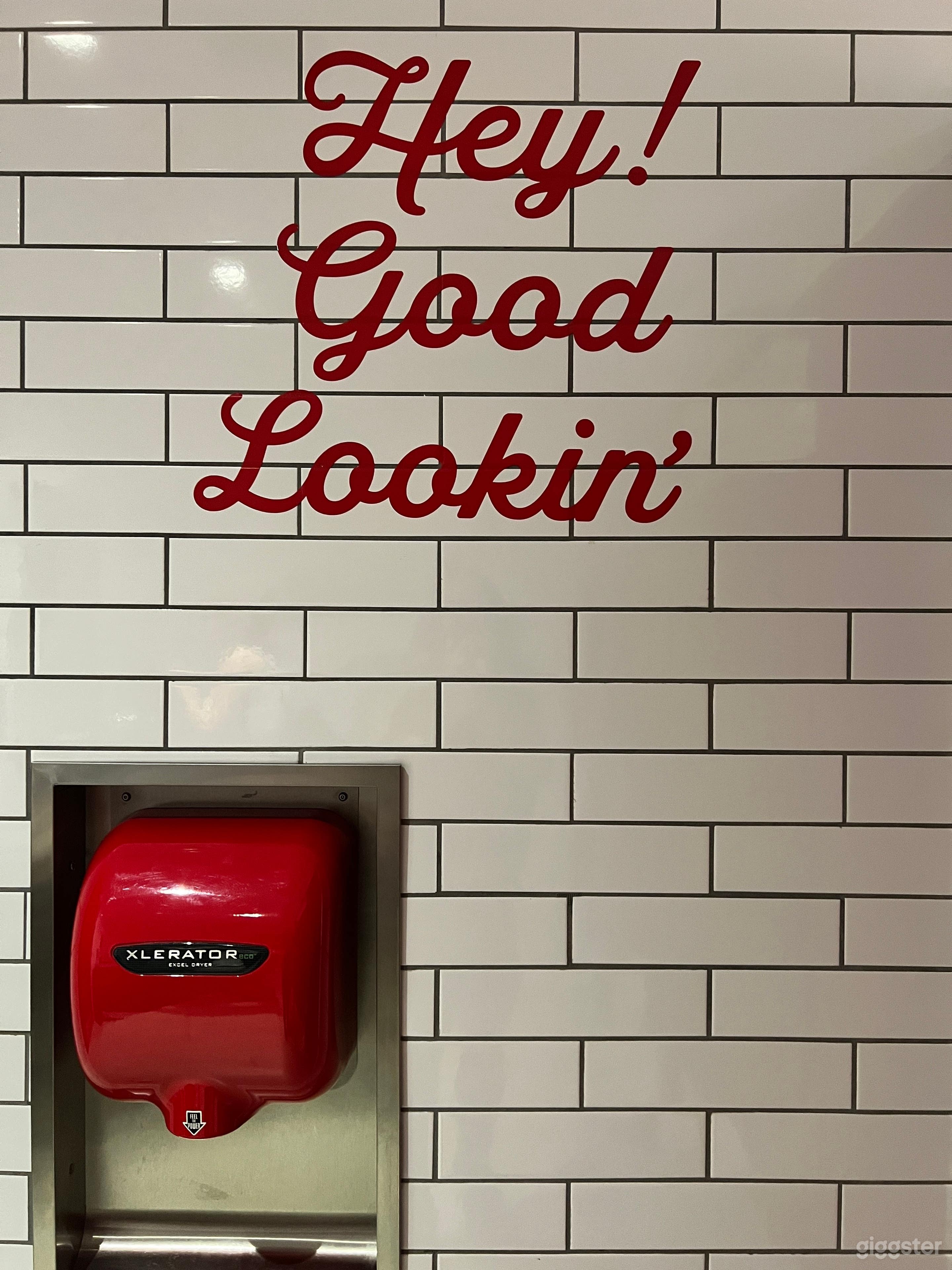 Beautiful 2 Story Restaurant in Yorba Linda Photo 3