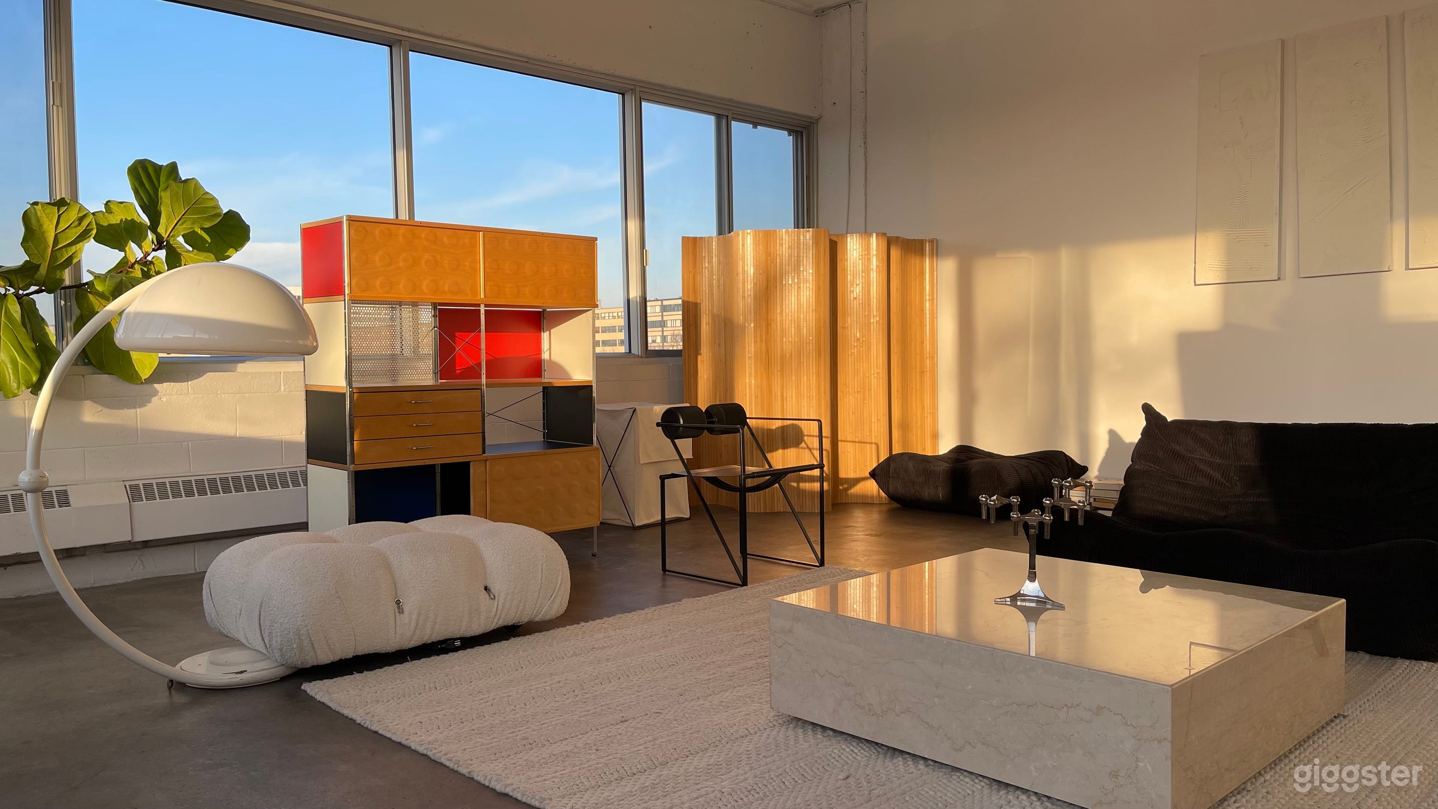 Studio Update with new furnitures