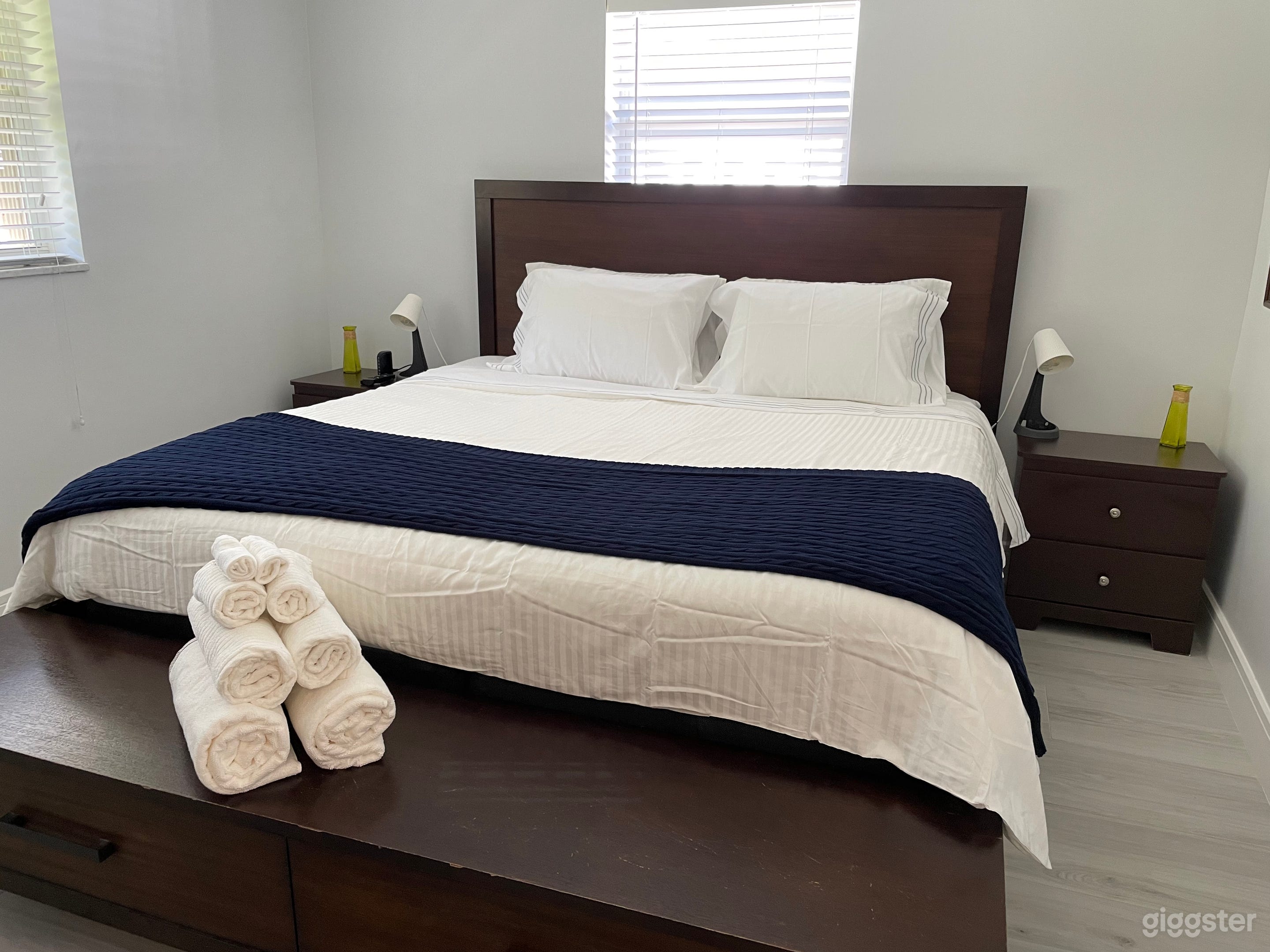 2/2 Gorgeous Modern Beach House Photo 2