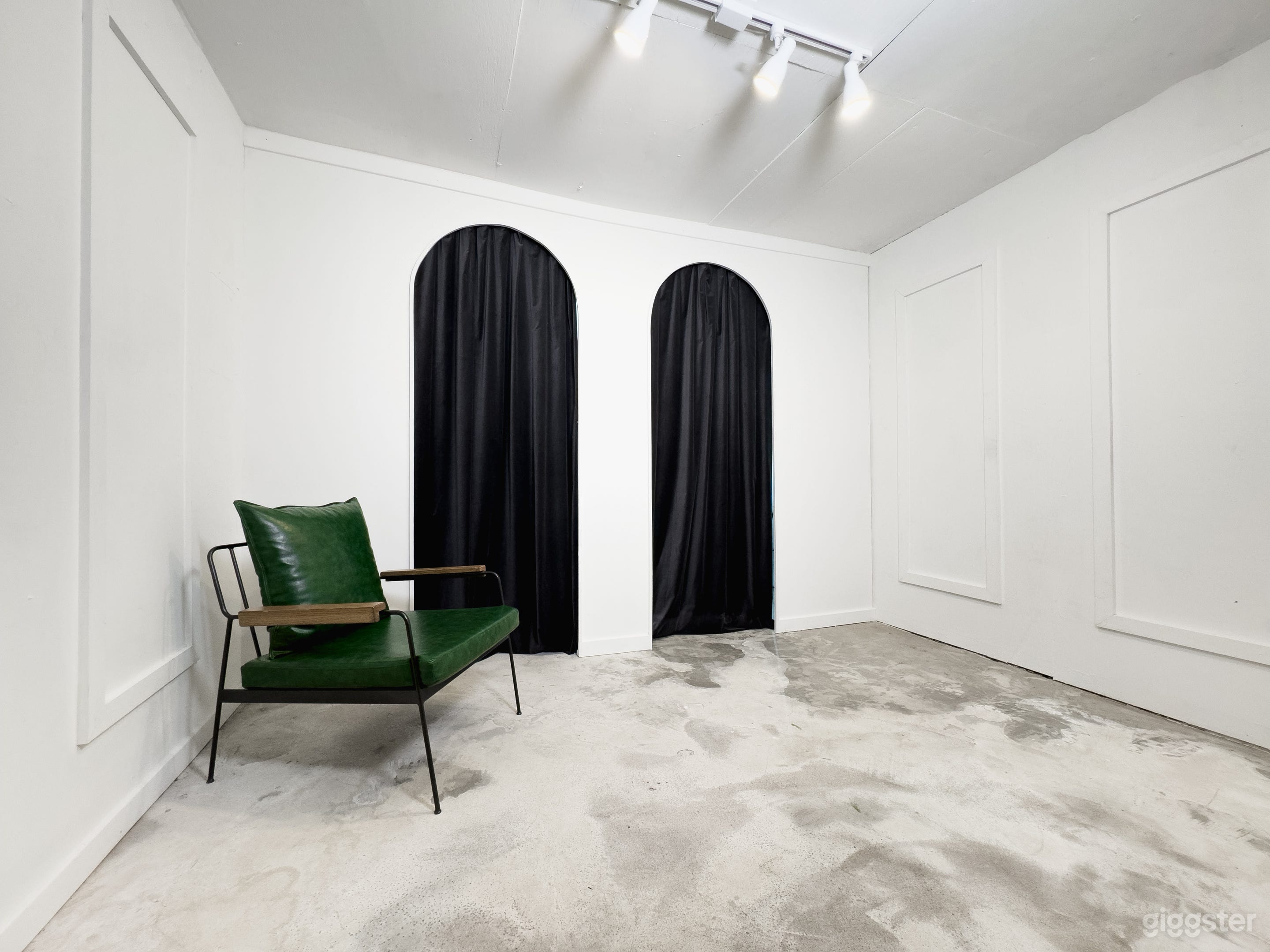 10 Set Modern Studio Photo 3