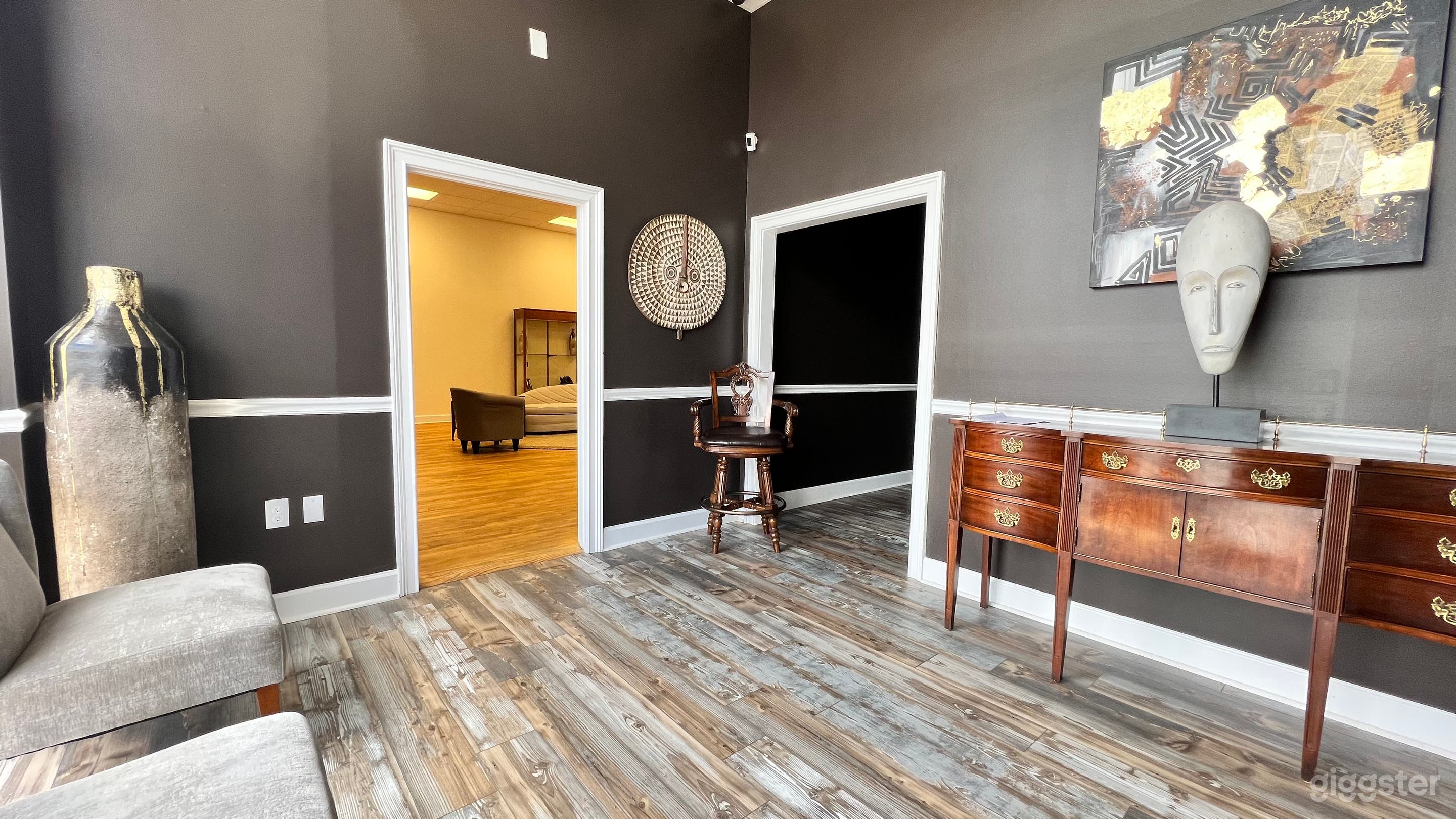 Unique and Modern Gallery Photo 1