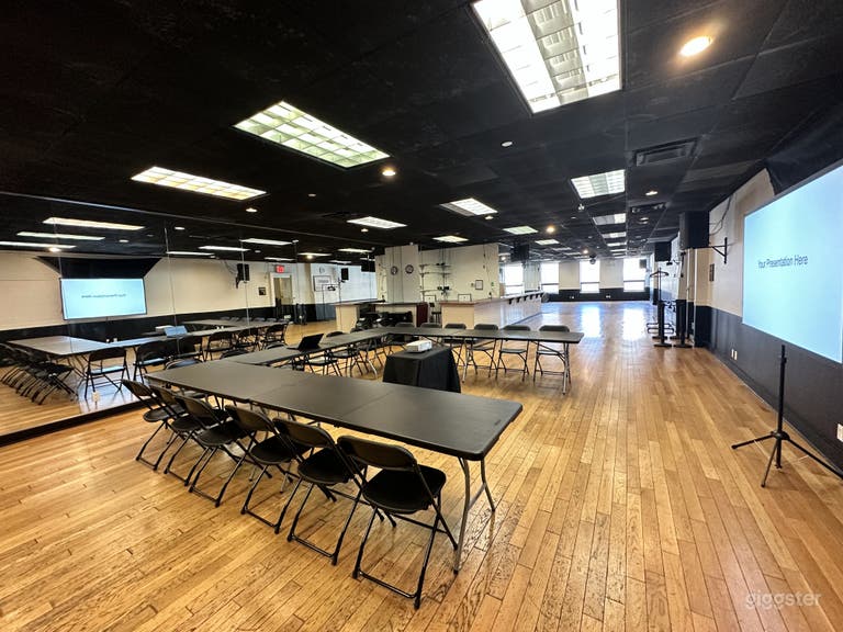  Spacious Versatile (+2600 Sqf) 