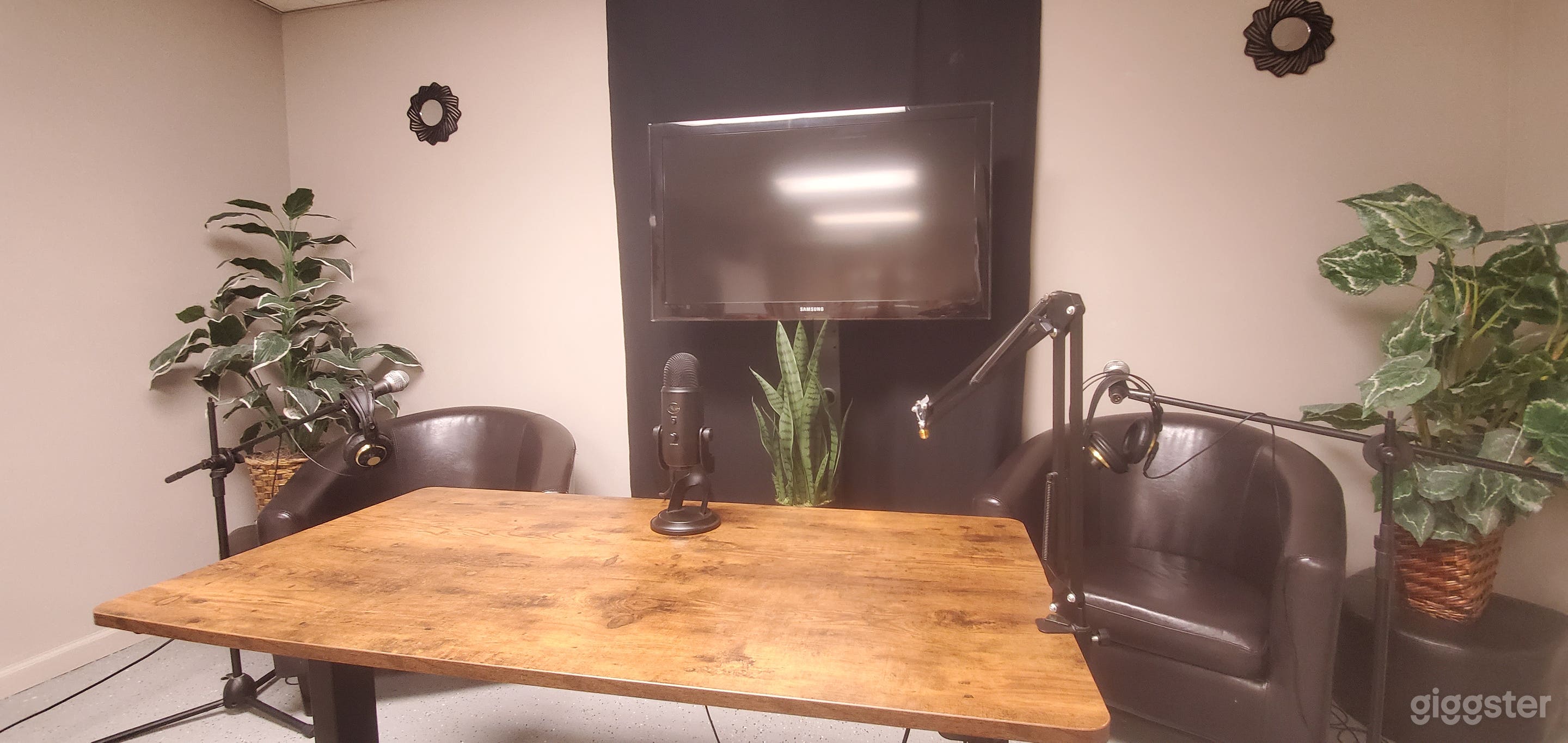 North Jersey Premiere Podcast/Content Studio Photo 4