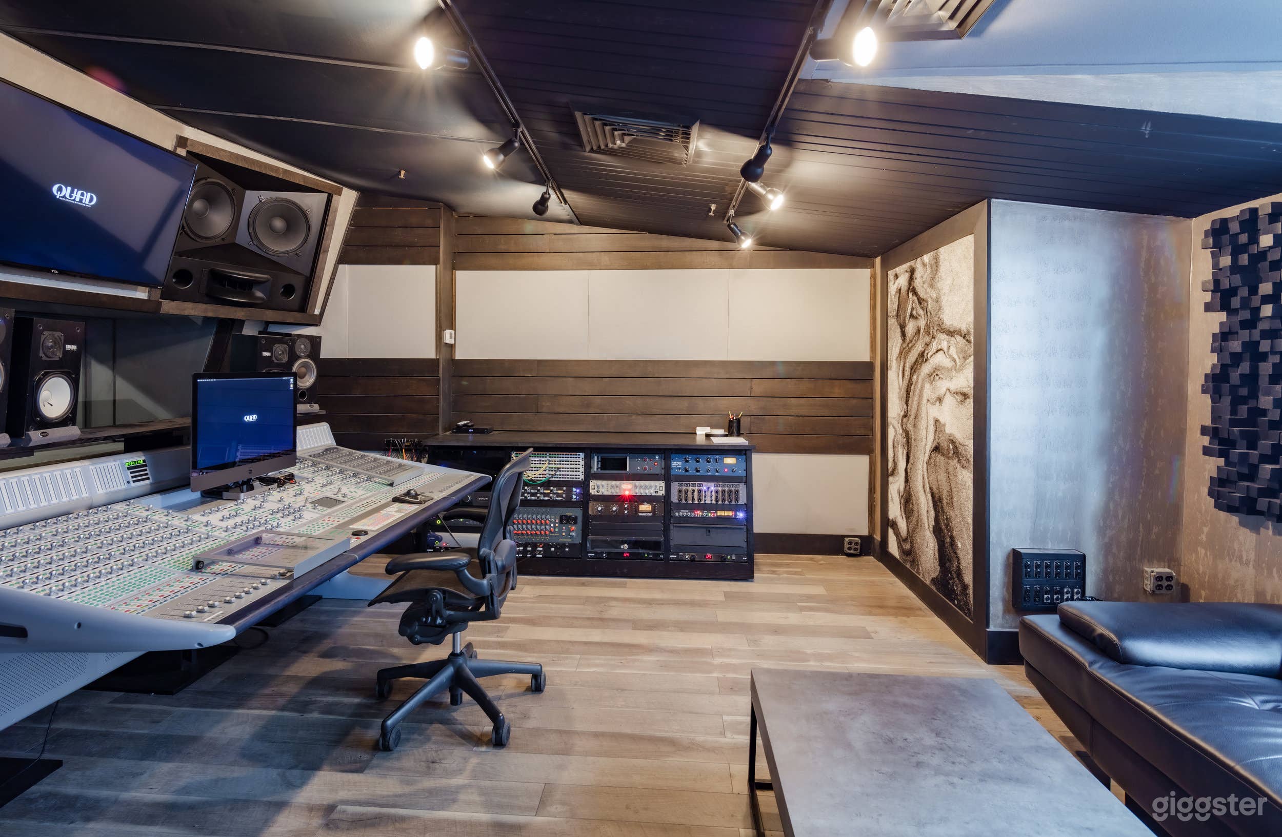 Midtown Event Space at World Famous Recording Studio Photo 4