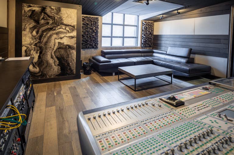  Midtown Event Space at World Famous Recording Studio 