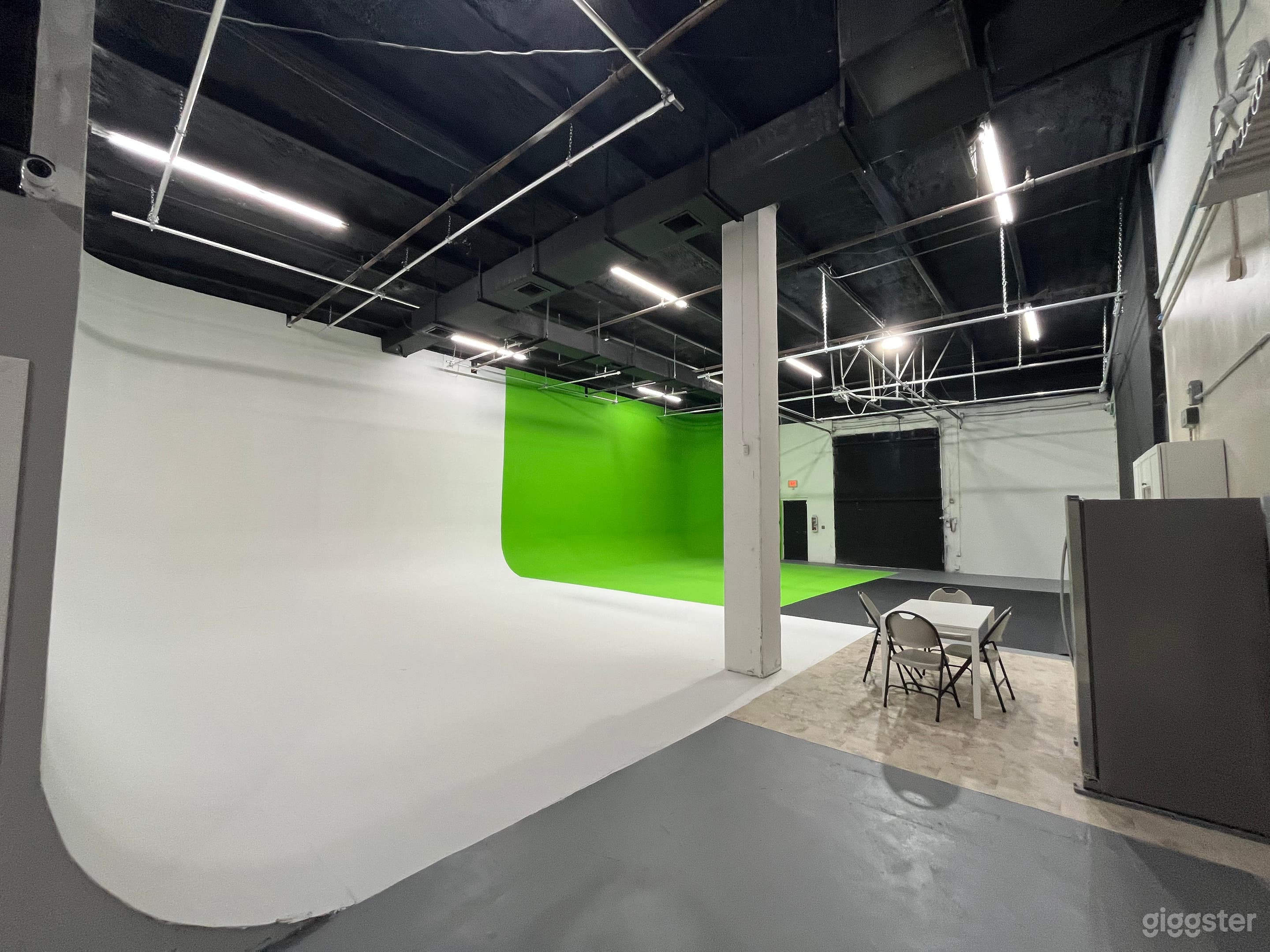 Studio Space for Events and Parties in Miami Photo 4