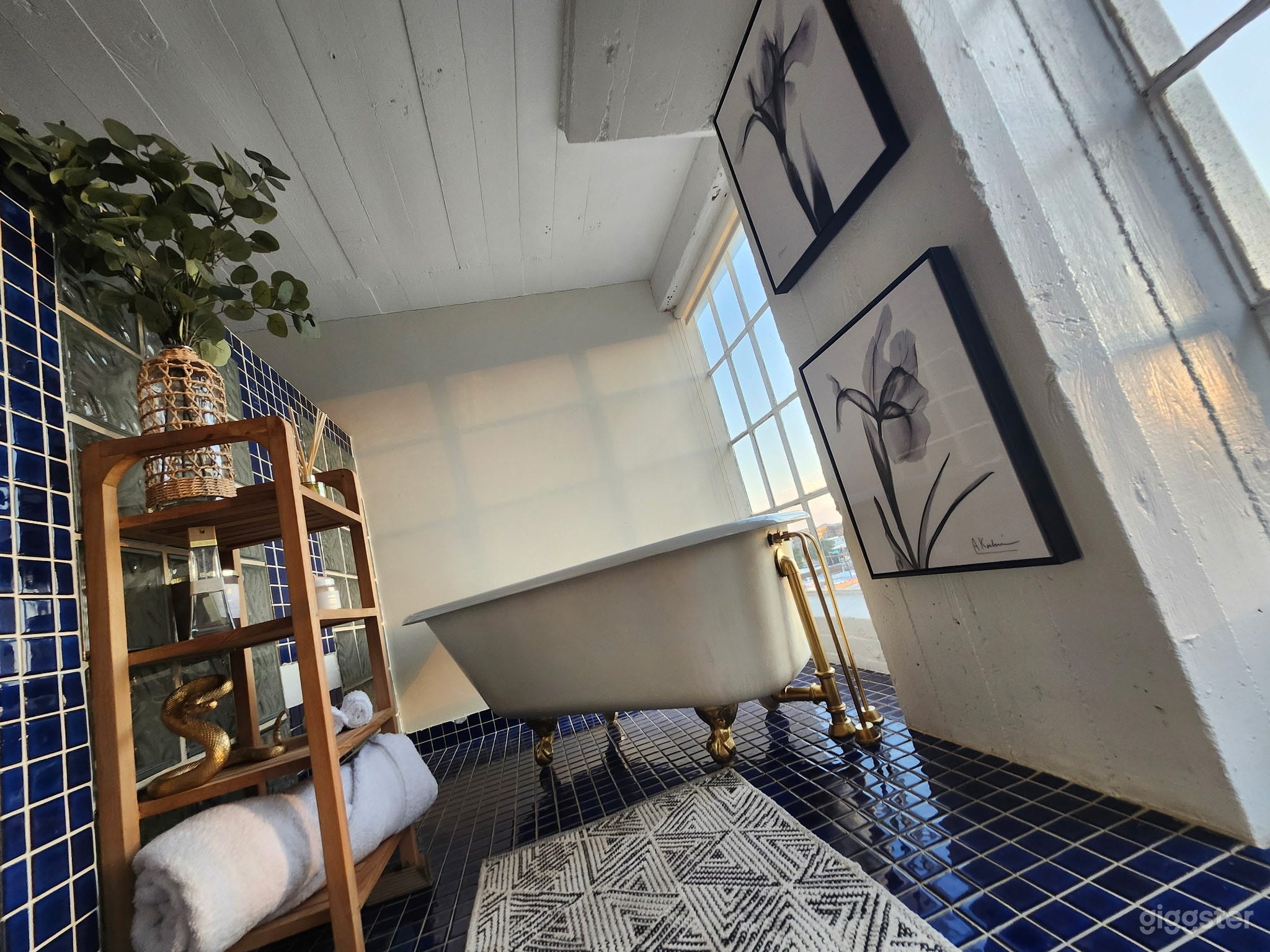 Mid-Century/Modern film, photography, event space Photo 3