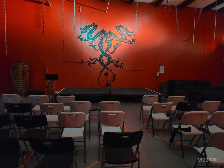  Orlando Dungeon Themed Facility Studio Suite 4 