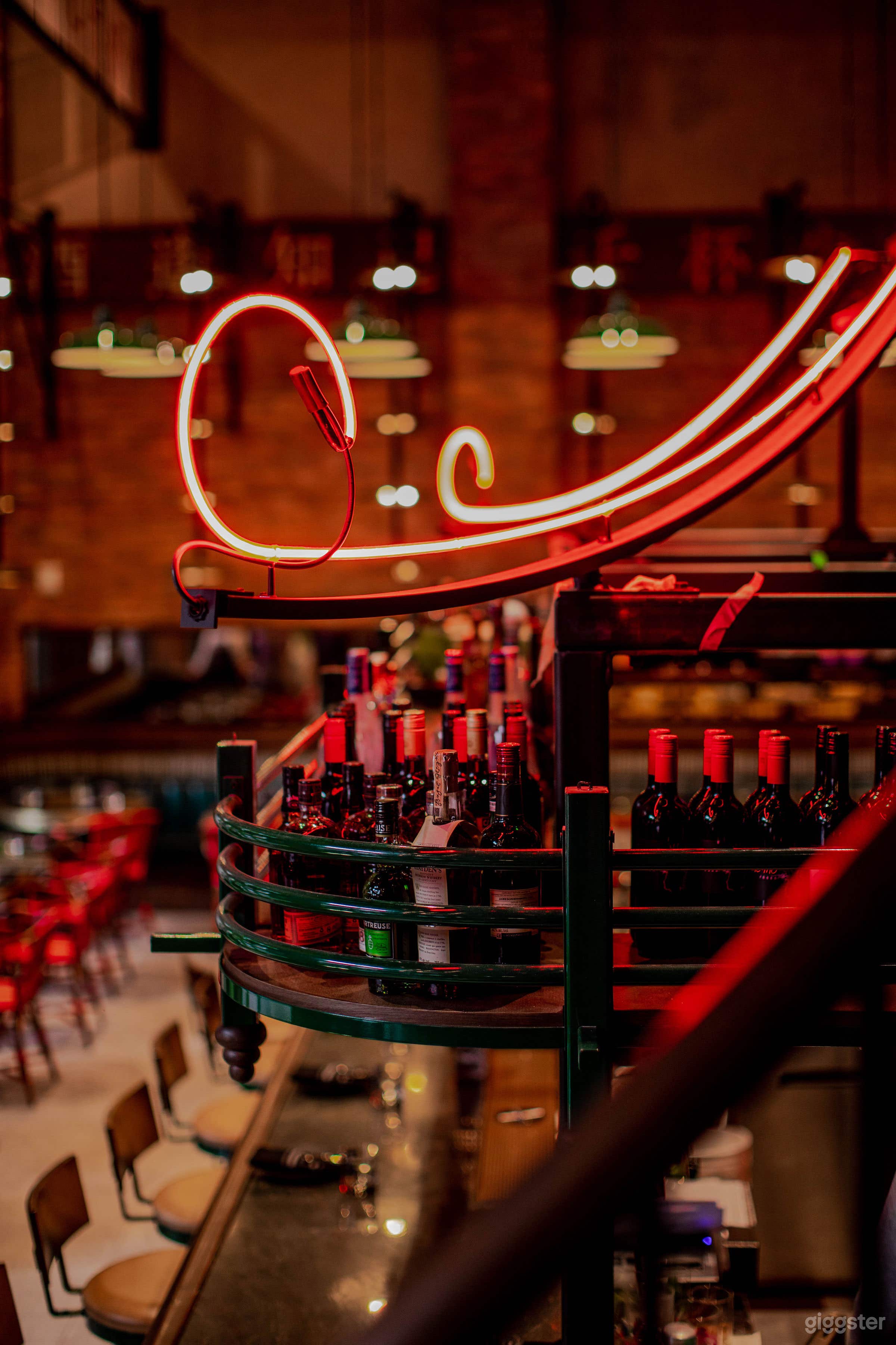 Upscale Modern Asian Design Restaurant Photo 2