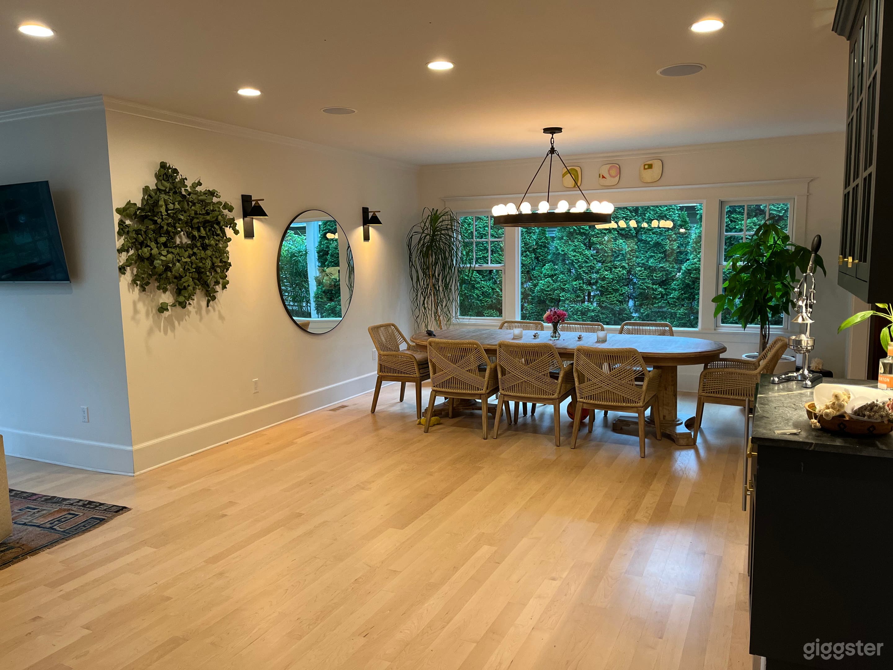 Kitchen Table looking south

