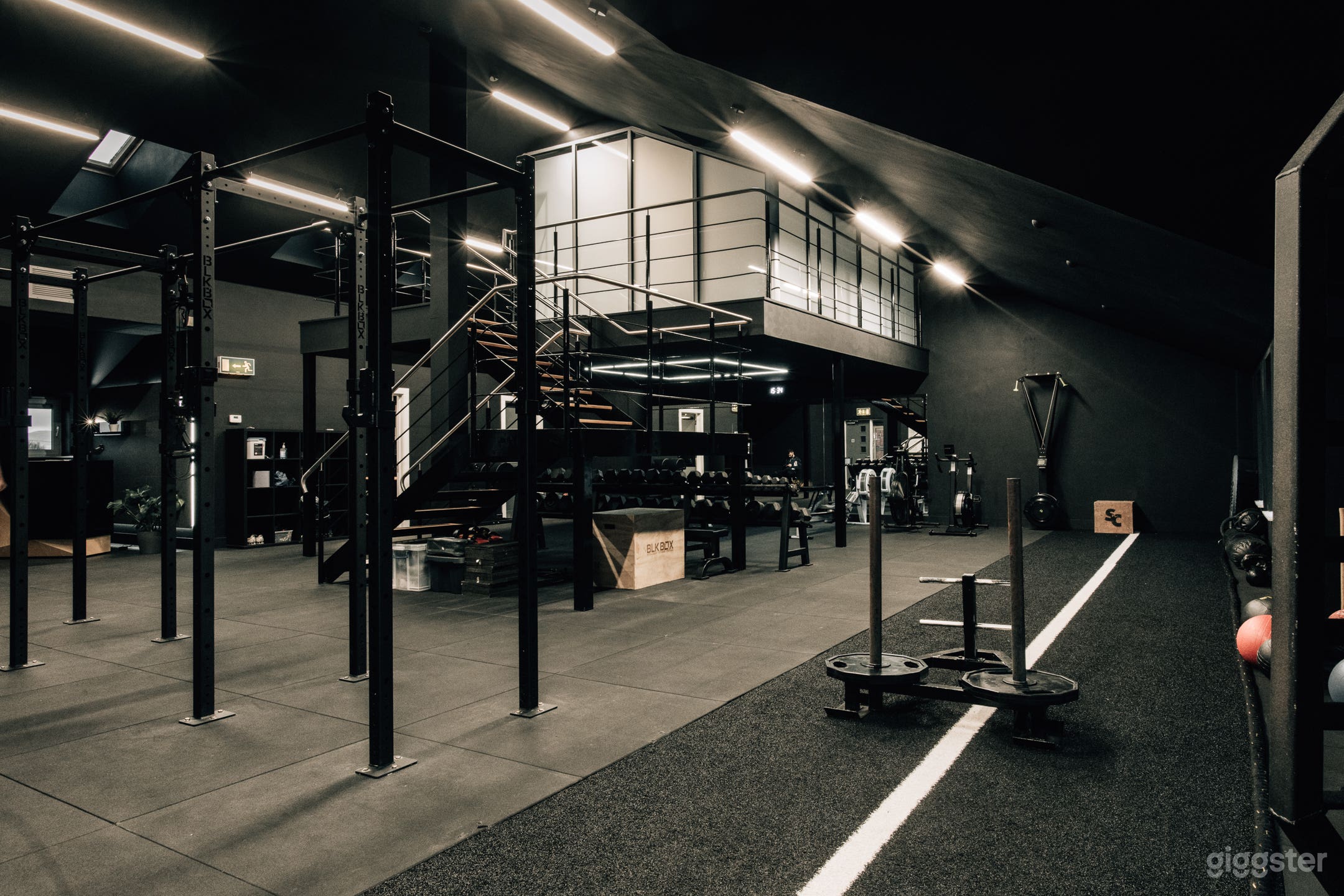 Slick, Modern Gym / Studio Space Photo 1