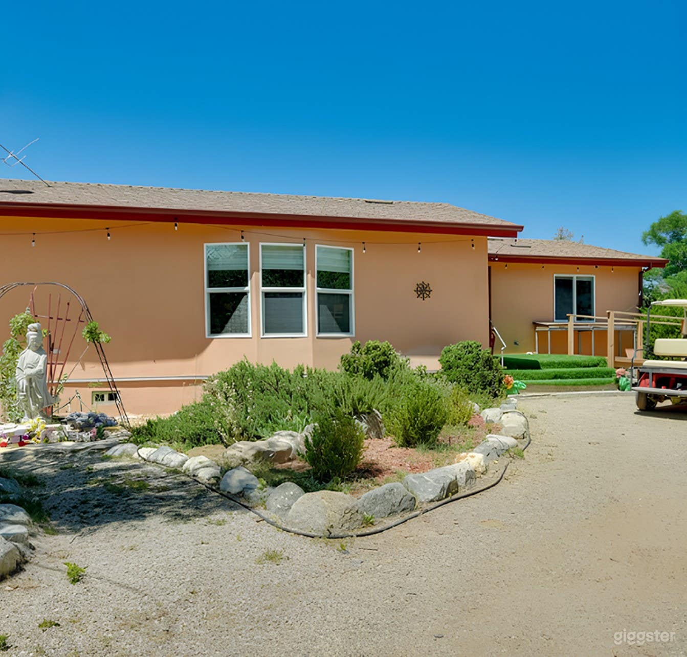 Tranquil Chakra House – Perfect for Wellness Retreats, Events, and Creative Projects Photo 3