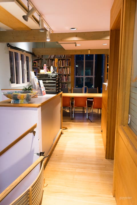  this is a view of the hallway to the meeting space for about 10 people 