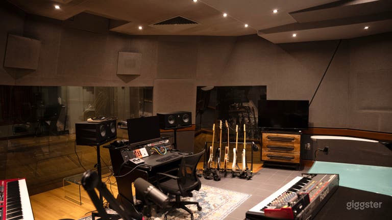  Hybrid Producer Studio - Music 