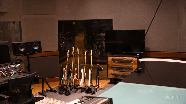  Hybrid Producer Studio - Music 