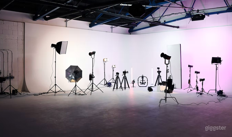  Studio 1 Infinity  