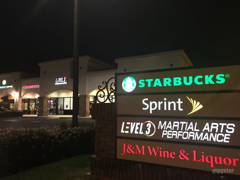  Store front view from the street / driveway. 