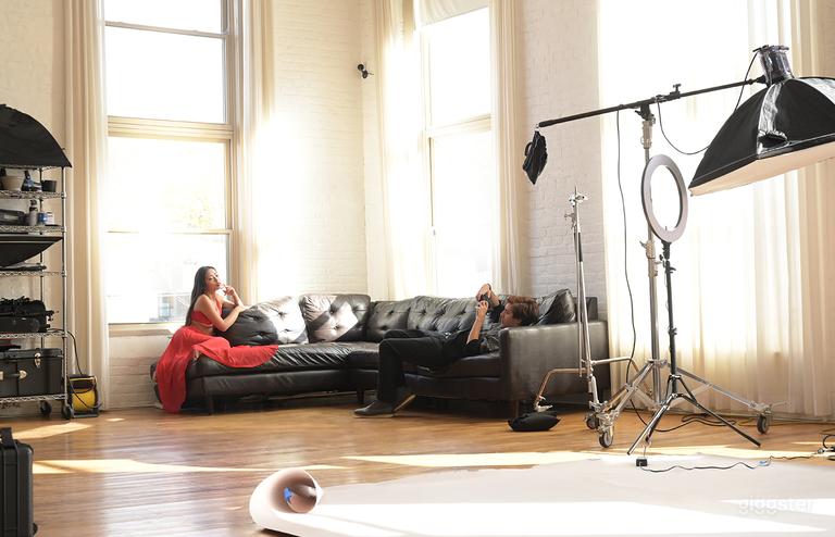  New York Loft-Style Photography & Video Studio  