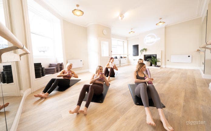Fitness Studio filled with natural light (For up to 20 people) Photo 1