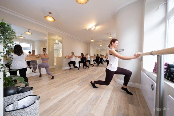 Fitness Studio filled with natural light (For up to 20 people) Photo 2